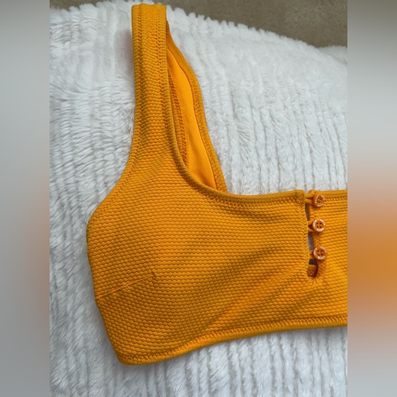 Yellow and patterned bikini set bundle! (3 pieces) - Picture 4 of 4